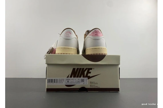 DM7866-106 Low 1 DM7866-106 Retro OG SP  Jordan Scott Travis 0302